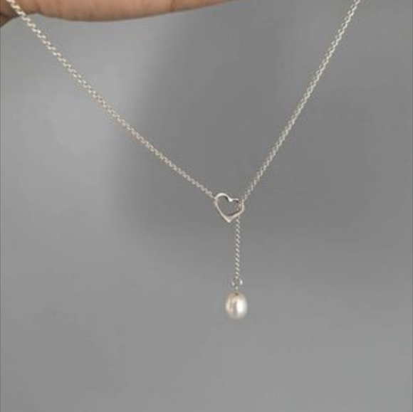 Pearl Necklace - Picture 2 of 4